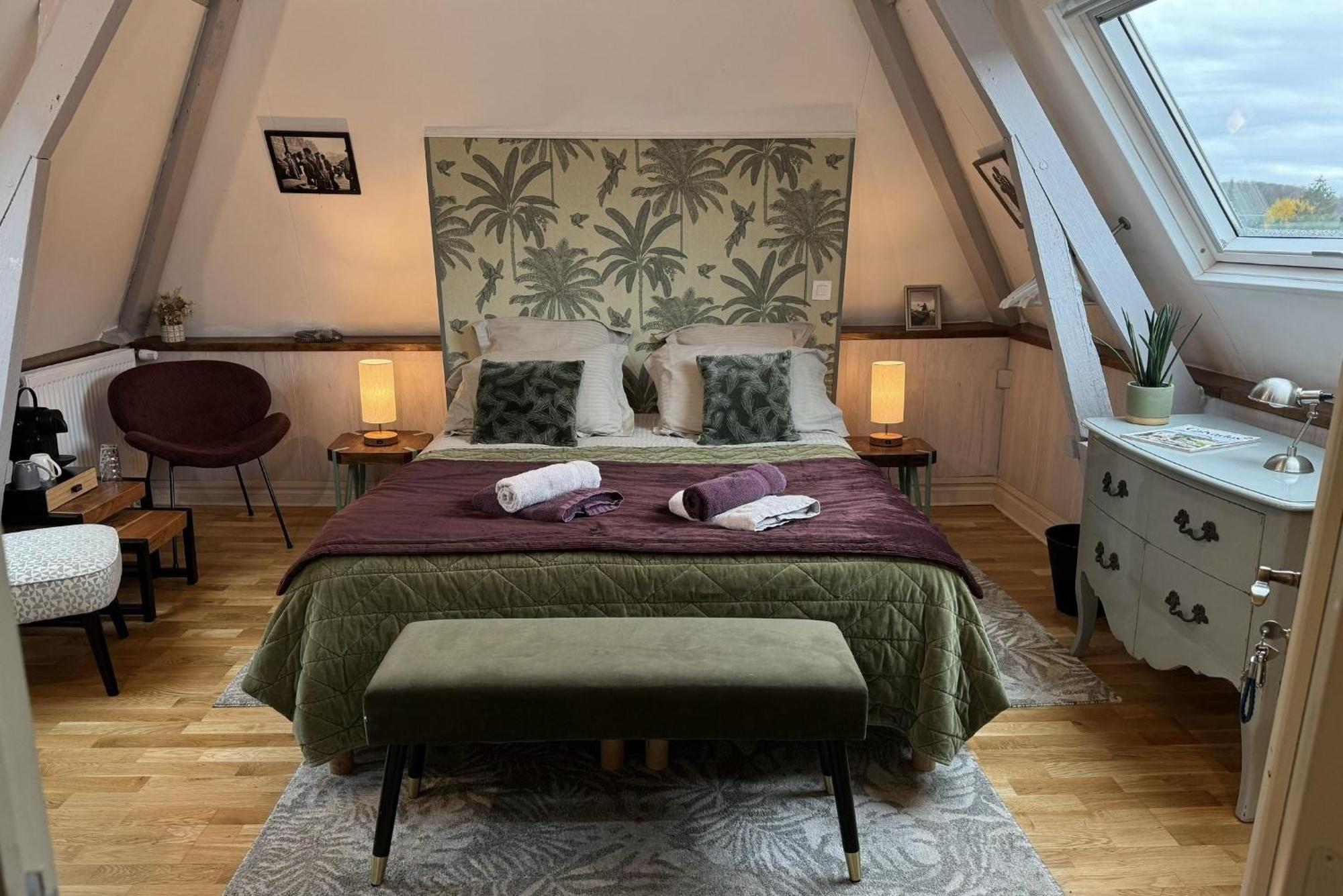 Honfleur, Entre Terre & Estuaire Bed & Breakfast La Riviere-Saint-Sauveur Room photo